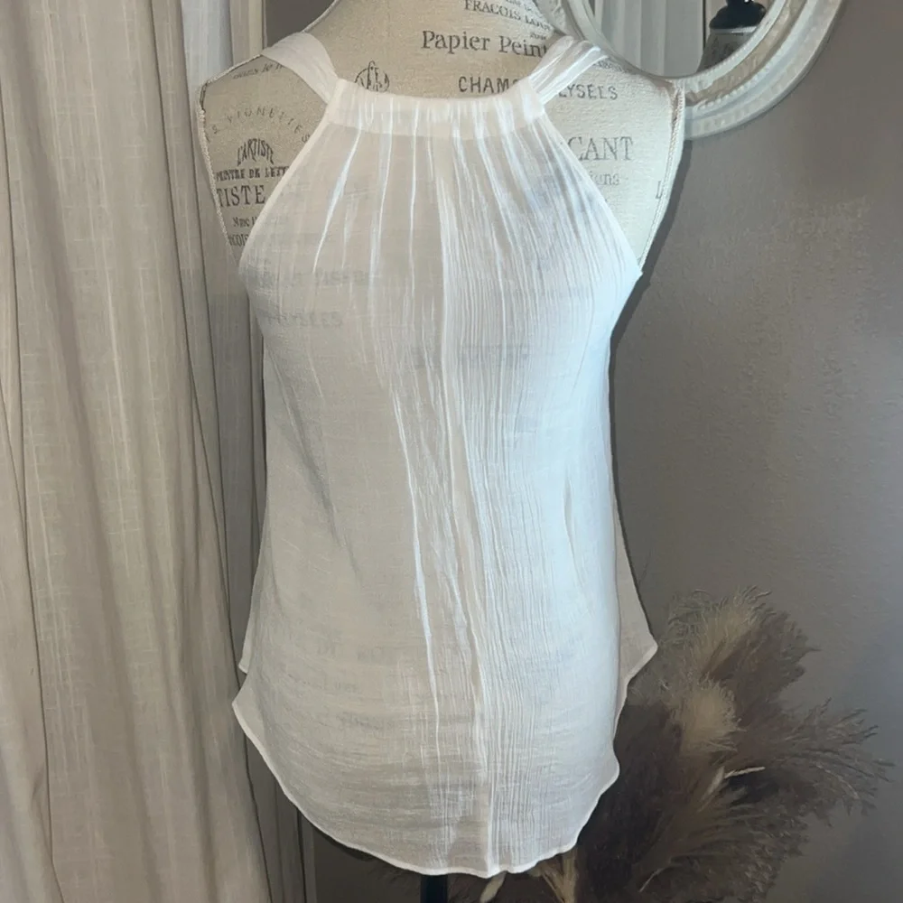 A. Byer white sleeveless women’s blouse lightweight ruffle shirt Small - Picture 4 of 9